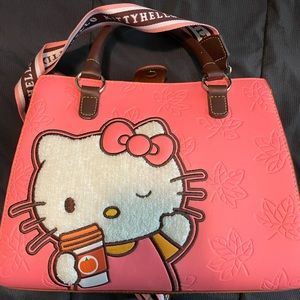 Hello Kitty purse!!